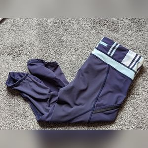 Lululemon blue capri leggings